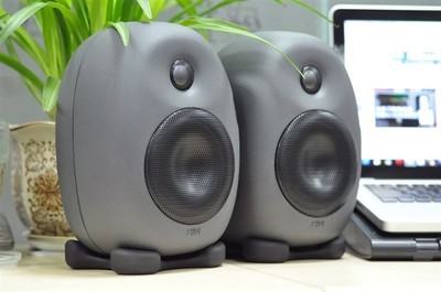 惠威X4音箱 專業監聽級音質，緊湊設計的音頻利器